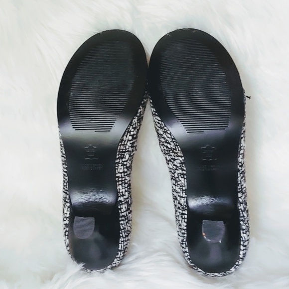 Steve Madden "Violit" Tweed Heels - Picture 3 of 8